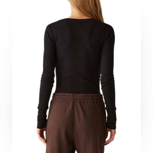 NEW Michael Stars Long Sleeve Crewneck Tee Black Size 0S
Style 0428 Shine - Picture 3 of 9